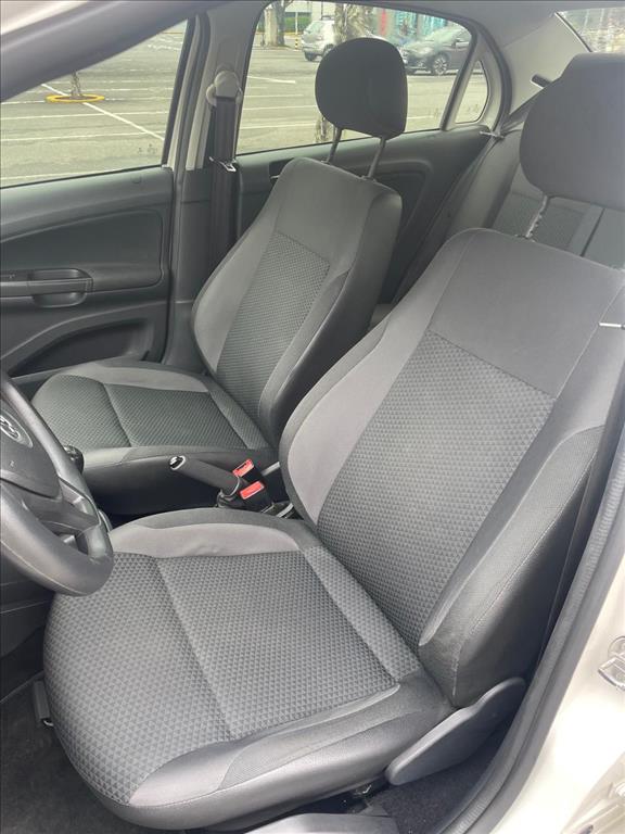 VOYAGE 1.0 12V MPI TOTALFLEX 4P MANUAL 2023 VOYAGE 1.0 12V MPI TOTALFLEX 4P MANUAL 2023