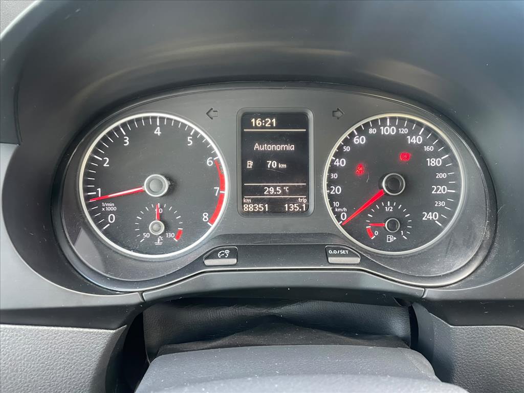 FOX 1.6 MSI RUN 8V FLEX 4P MANUAL 2017 FOX 1.6 MSI RUN 8V FLEX 4P MANUAL 2017